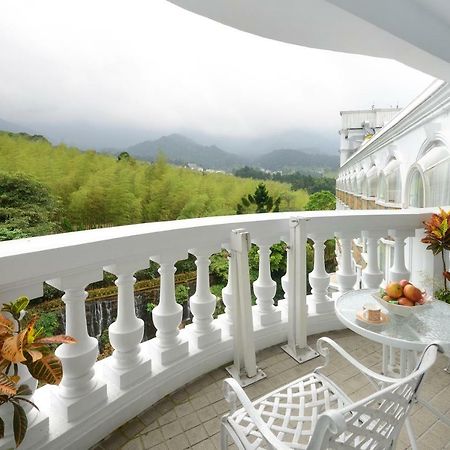 Le Midi Hotel Chitou Lago Lago Lugu Esterno foto