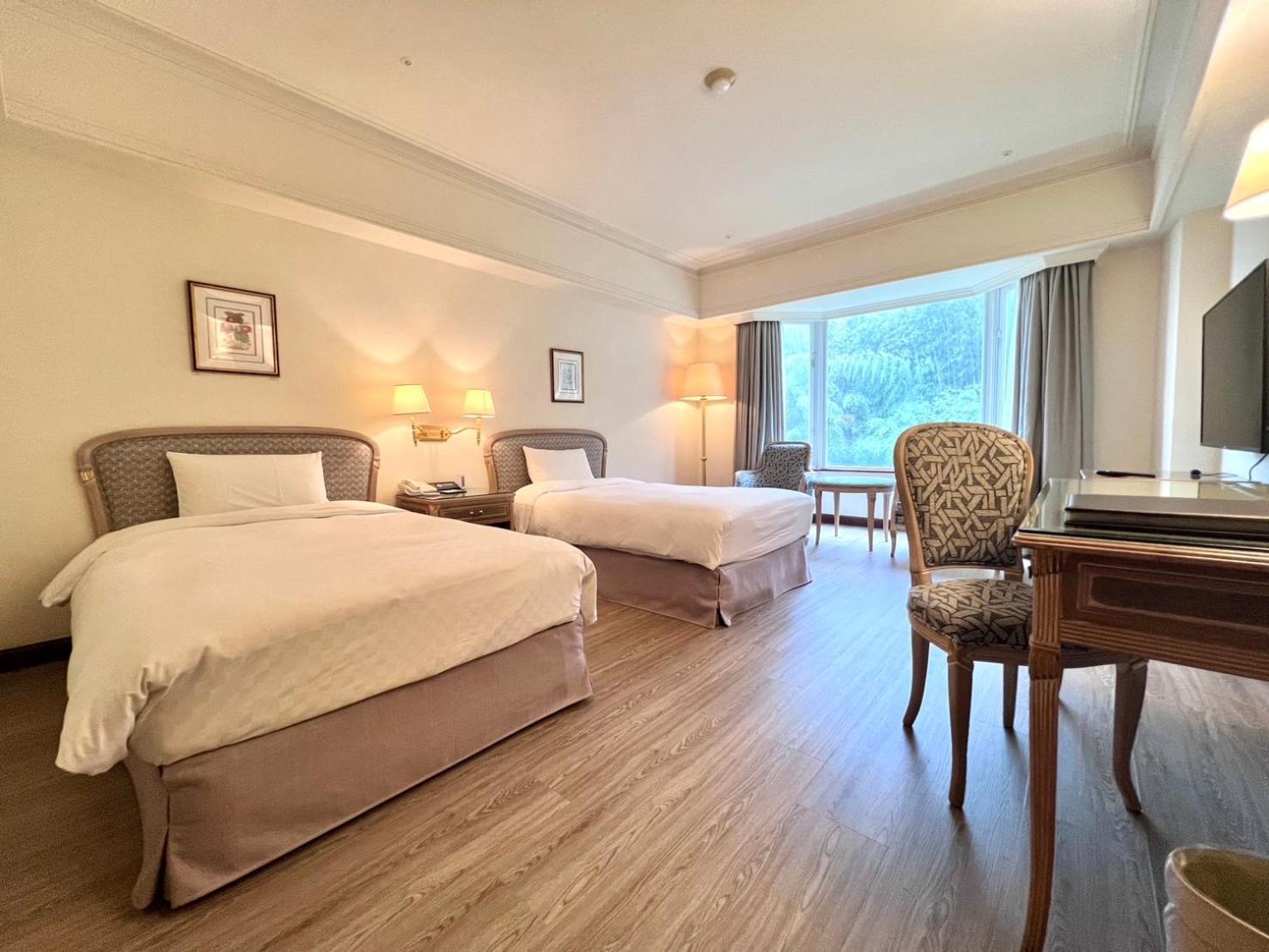 Le Midi Hotel Chitou Lago Lago Lugu Esterno foto