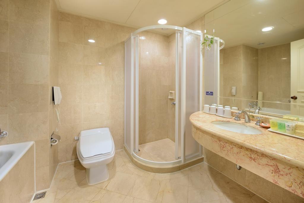 Le Midi Hotel Chitou Lago Lago Lugu Esterno foto